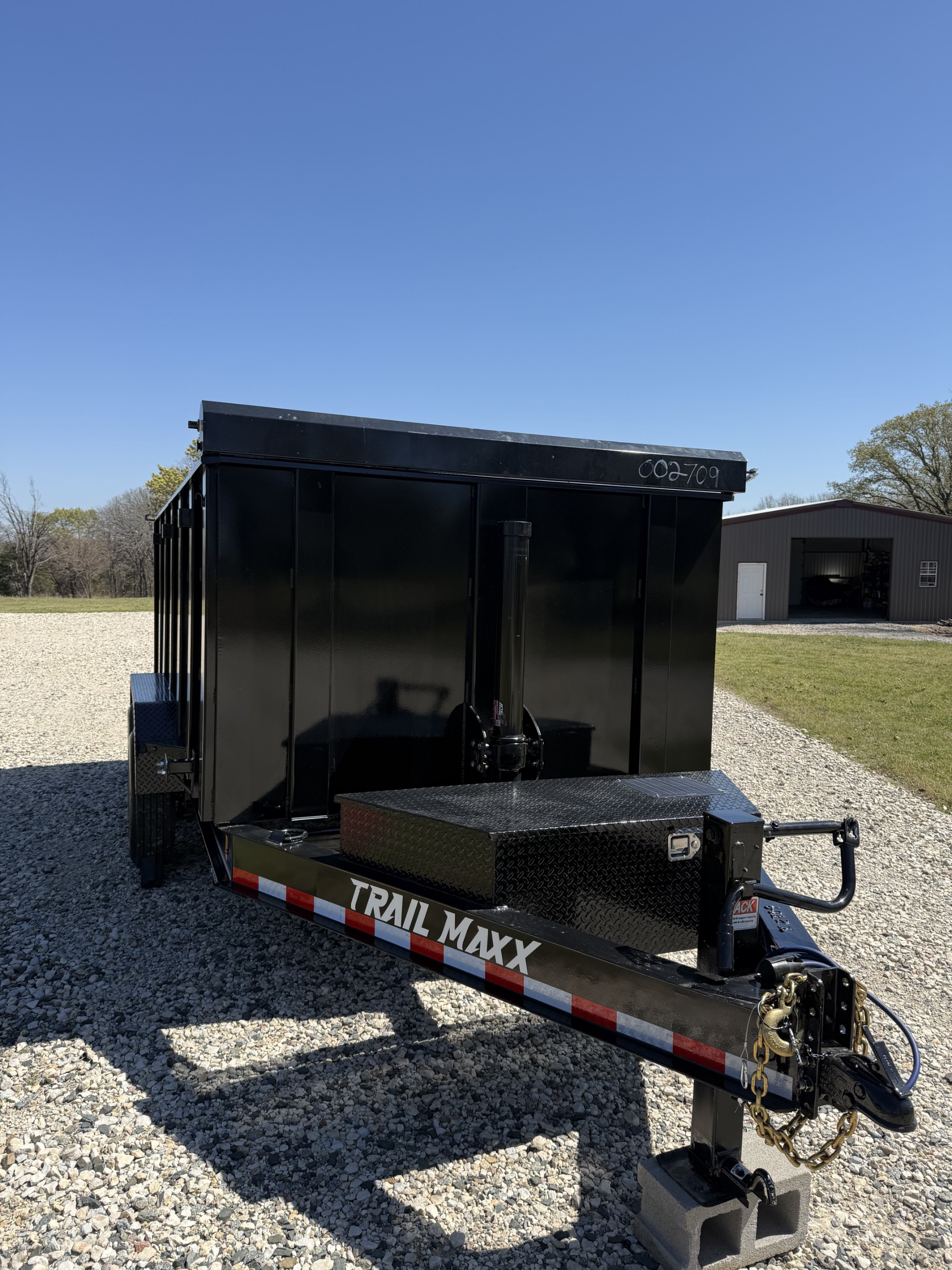 14ft Dump Trailer (TrailMaxx) — view 2